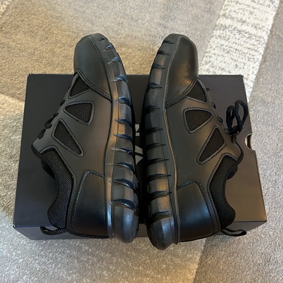 Reebok tactical shoe - Picture 3 of 8